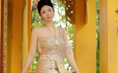 金宇彬晒与郑秀晶合影